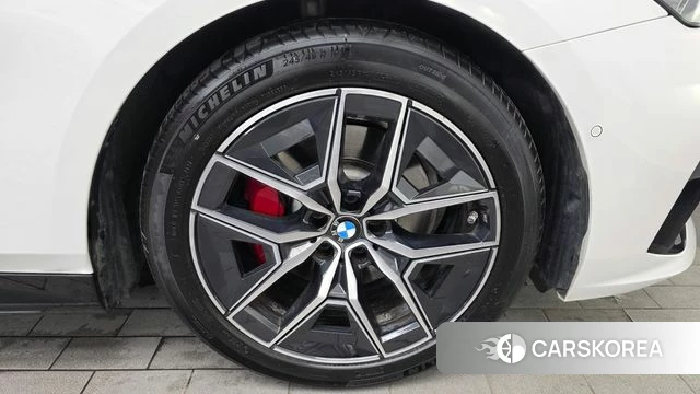 BMW 5 Series (G60) id 4584368 из Кореи 13