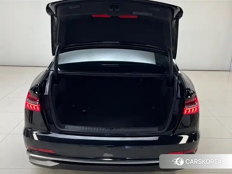 Audi A6L id 4514303 из Китая 13