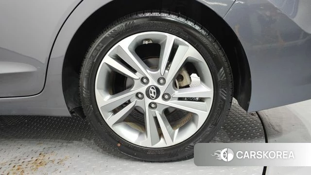 Hyundai Avante AD id 4587545 из Кореи 13