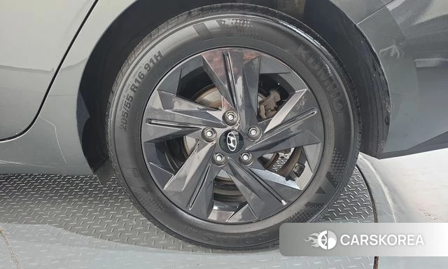 Hyundai Avante Hybrid (CN7) id 4943263 из Кореи 13
