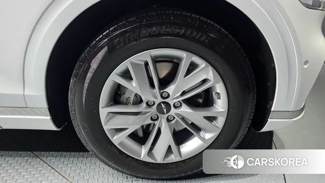 Genesis GV70 id 4185734 из Кореи 13