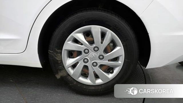Hyundai The New Avante AD id 4363268 из Кореи 13