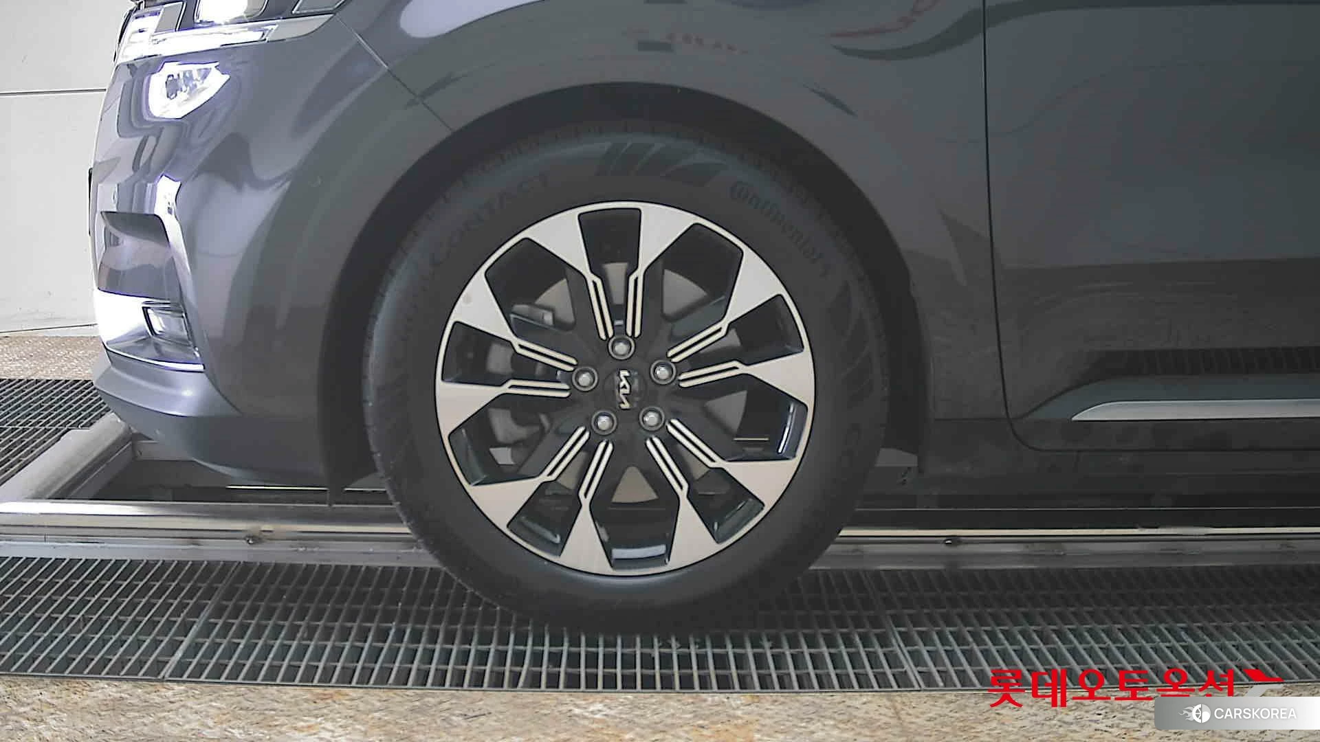 Kia Carnival Limousine id 3875728 из Кореи 13