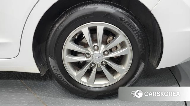 Hyundai The New Avante AD id 4390141 из Кореи 13