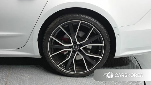Audi S7 (4K) id 4507064 из Кореи 13