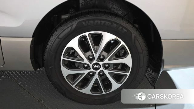 Hyundai The New Grand Starex id 4197172 из Кореи 13