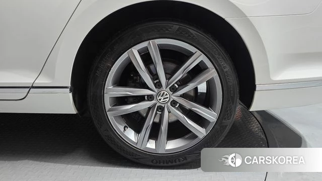 Volkswagen Passat GT (B8) id 4491131 из Кореи 13