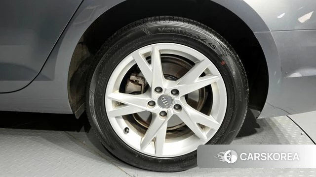 Audi A4 (B9) id 4310974 из Кореи 13