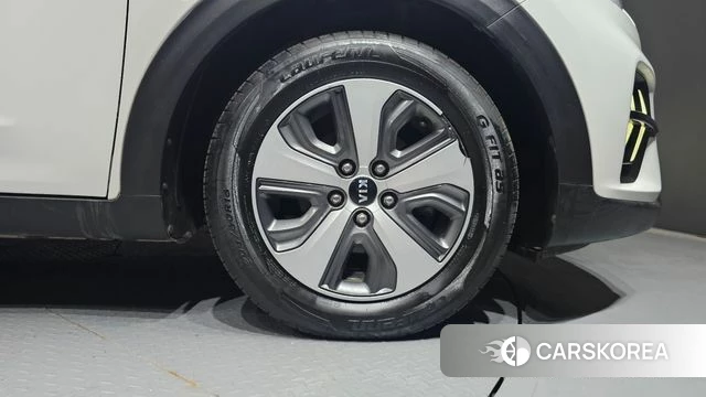 Kia The New Niro id 4384141 из Кореи 13