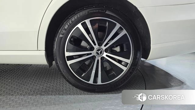 Mercedes-Benz E-Class W213 id 4677151 из Кореи 13