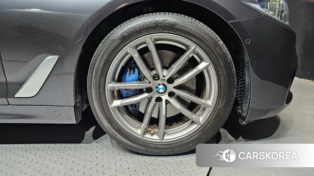 BMW 5 Series (G30) id 4694226 из Кореи 13