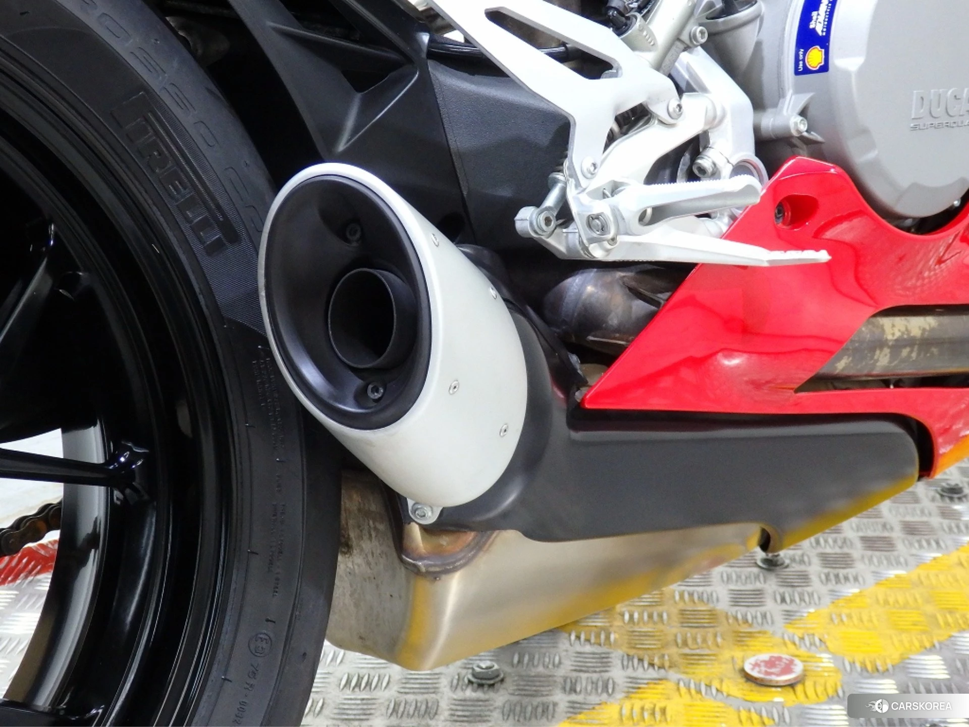 Ducati PANIGALE V2 id 3952001 из Японии 13