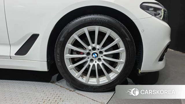 BMW 5 Series (G30) id 4770115 из Кореи 13