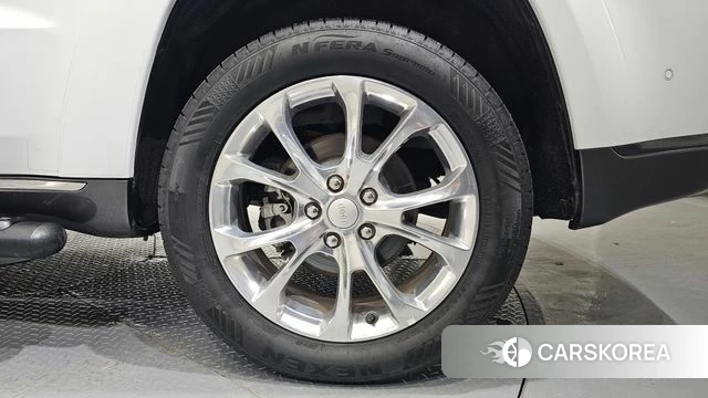 Jeep Grand Cherokee id 4551065 из Кореи 13