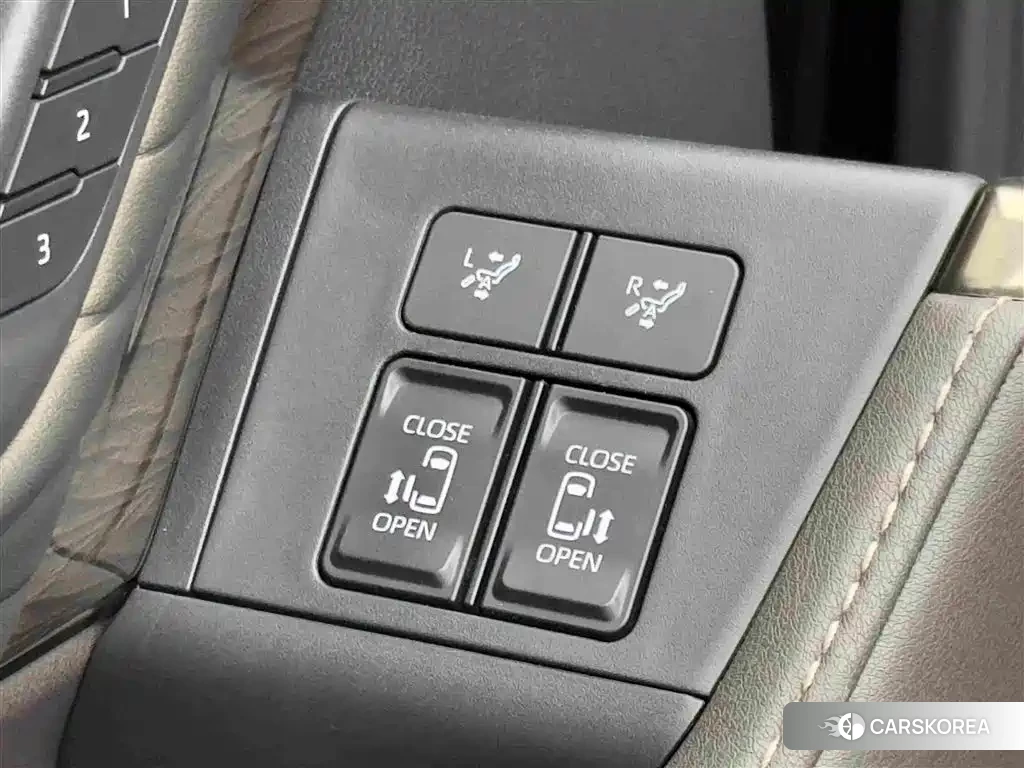 Toyota Elfa id 4622439 из Китая 13