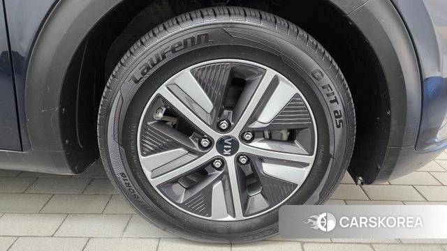Kia The New Niro id 4943856 из Кореи 13