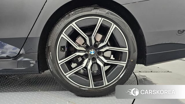 BMW 7 Series (G70) id 4442645 из Кореи 13
