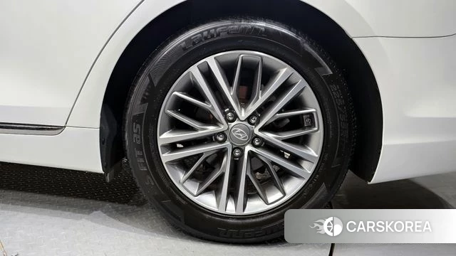 Hyundai Grandeur IG id 4384357 из Кореи 13