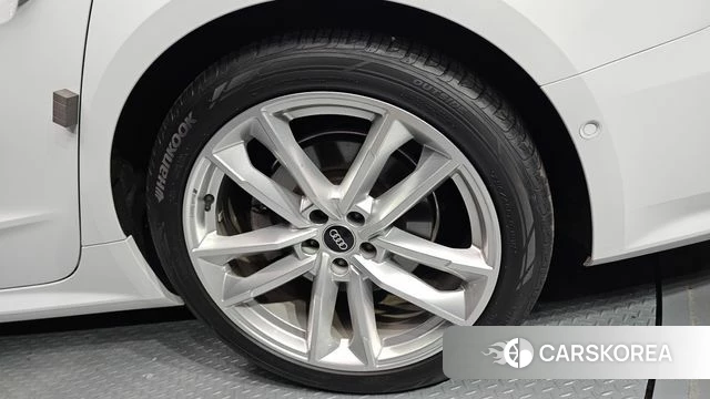 Audi A7 (4K) id 4534962 из Кореи 13