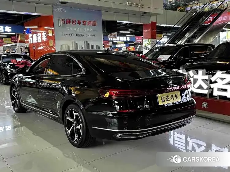 Volkswagen Passat id 4553728 из Китая 13