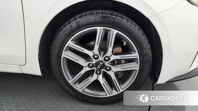 Kia Come New K3 id 4345682 из Кореи 13