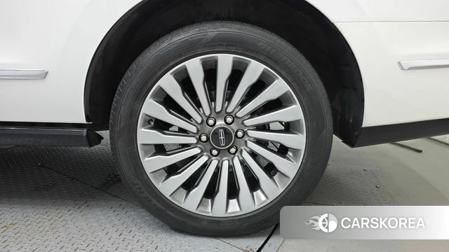 Lincoln Navigator 4th generation id 4464409 из Кореи 13