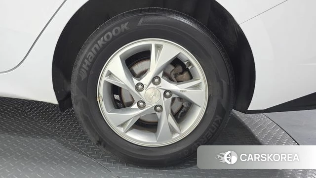 Hyundai Avante (CN7) id 4283208 из Кореи 13