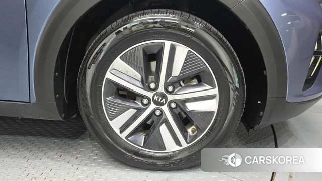 Kia The New Niro id 4750942 из Кореи 13