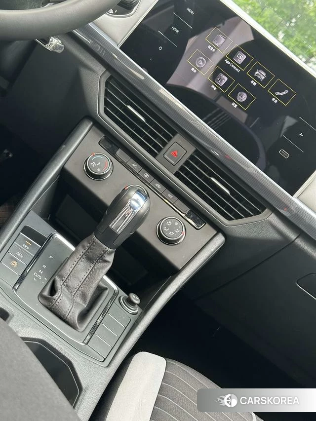 Volkswagen Bora id 4259593 из Китая 13