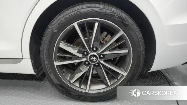 Hyundai The New Grandeur IG id 4409042 из Кореи 13