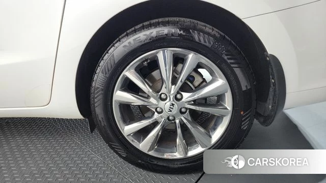 Kia The New Carnival id 4339427 из Кореи 13