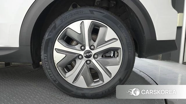 Kia Niro Plus id 4665937 из Кореи 13