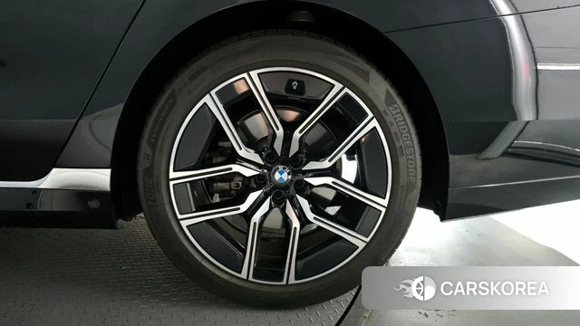 BMW 7 Series (G70) id 4408344 из Кореи 13