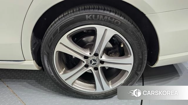 Mercedes-Benz E-Class W213 id 4203696 из Кореи 13