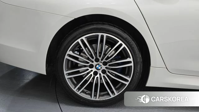 BMW 5 Series (G30) id 4459449 из Кореи 13