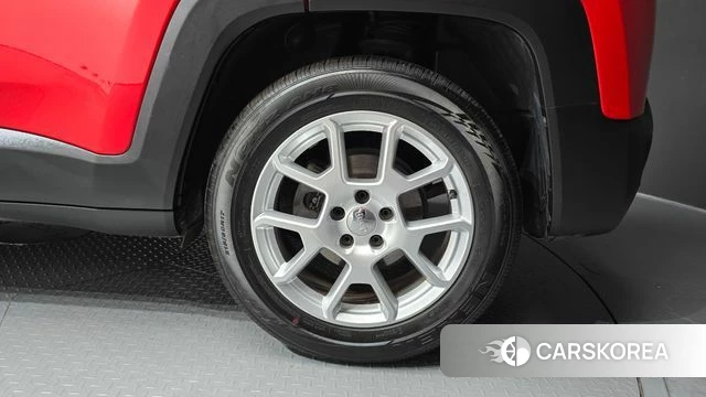 Jeep Renegade id 4657970 из Кореи 13