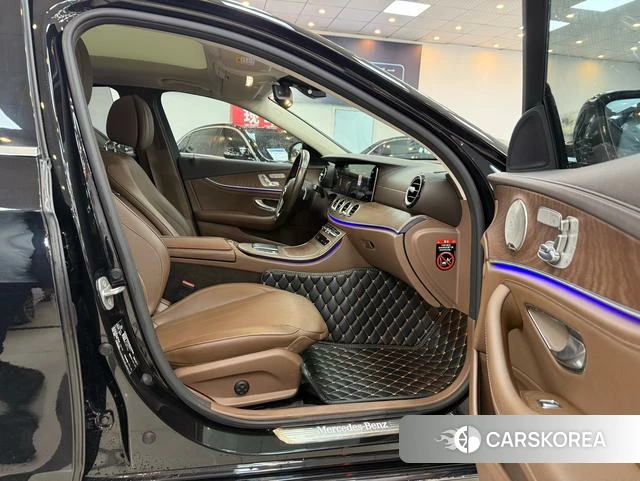 Mercedes-Benz E-class id 4341766 из Китая 13