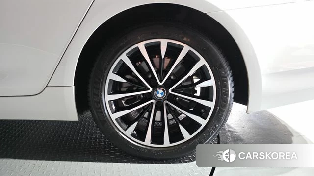 BMW 5 Series (G30) id 4434665 из Кореи 13