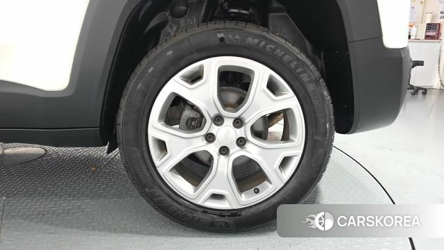 Jeep Renegade id 4586906 из Кореи 13