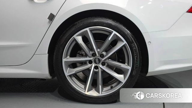 Audi A7 (4K) id 4464875 из Кореи 13