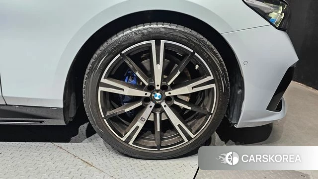 BMW 5 Series (G60) id 4607802 из Кореи 13