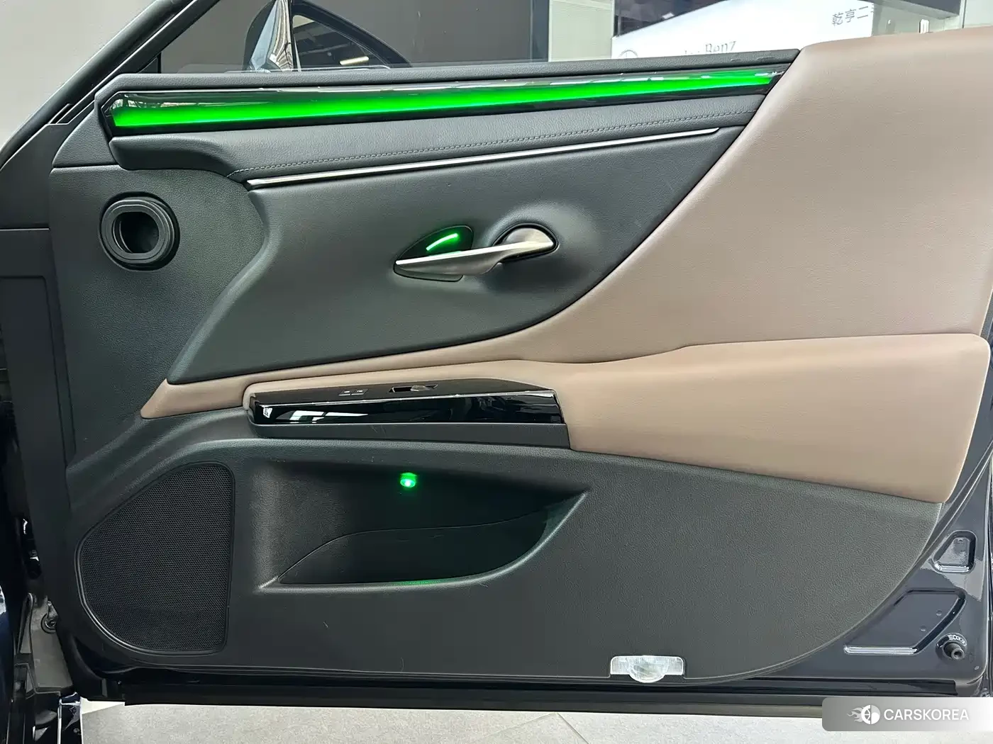 Lexus ES id 4659710 из Китая 13