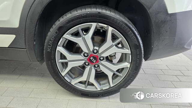 Kia Seltos id 4759765 из Кореи 13