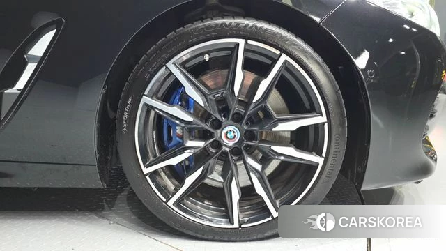 BMW 8 Series (G15) id 4917232 из Кореи 13