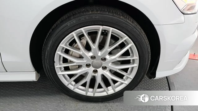 Audi New A6 id 4390326 из Кореи 13