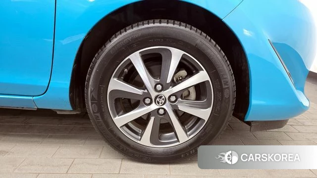 Toyota Prius C id 4233148 из Кореи 13