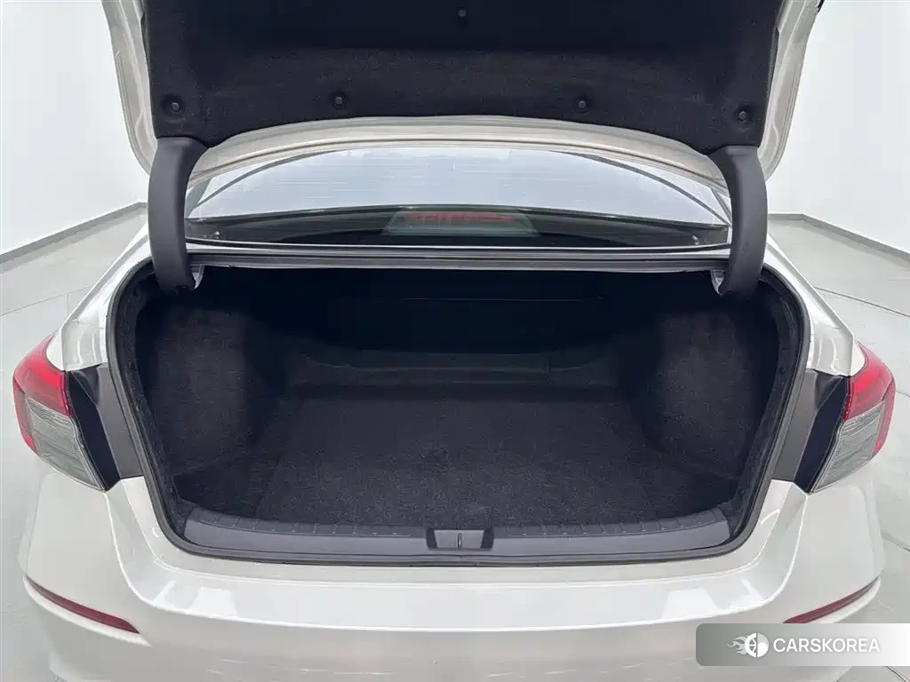 Honda Civic id 4578311 из Китая 13