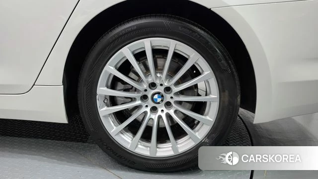 BMW 5 Series (G30) id 4751010 из Кореи 13