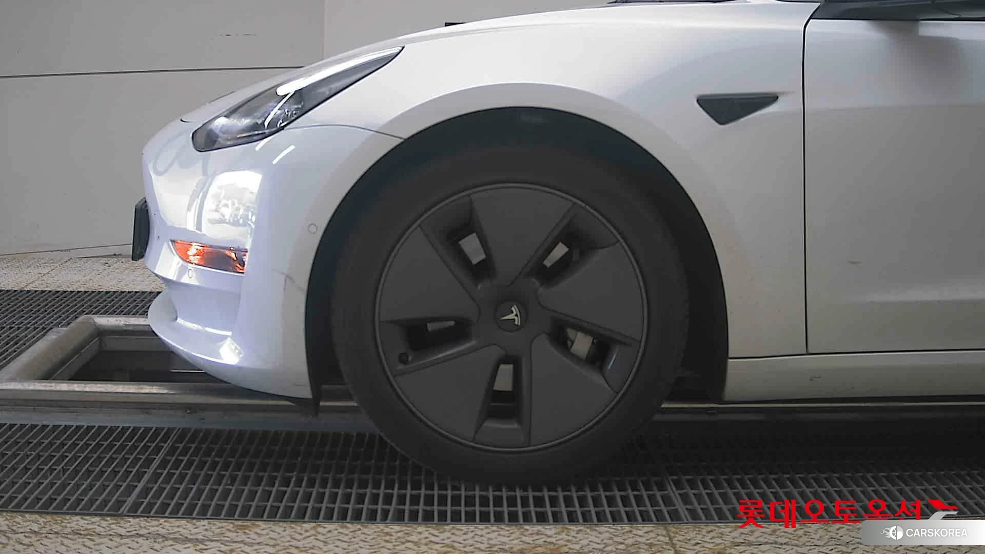 Tesla Model 3 Long Range id 4902615 из Кореи 13