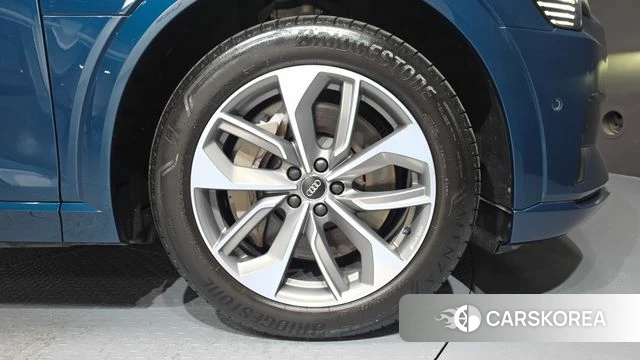 Audi e-Tron id 4470636 из Кореи 13